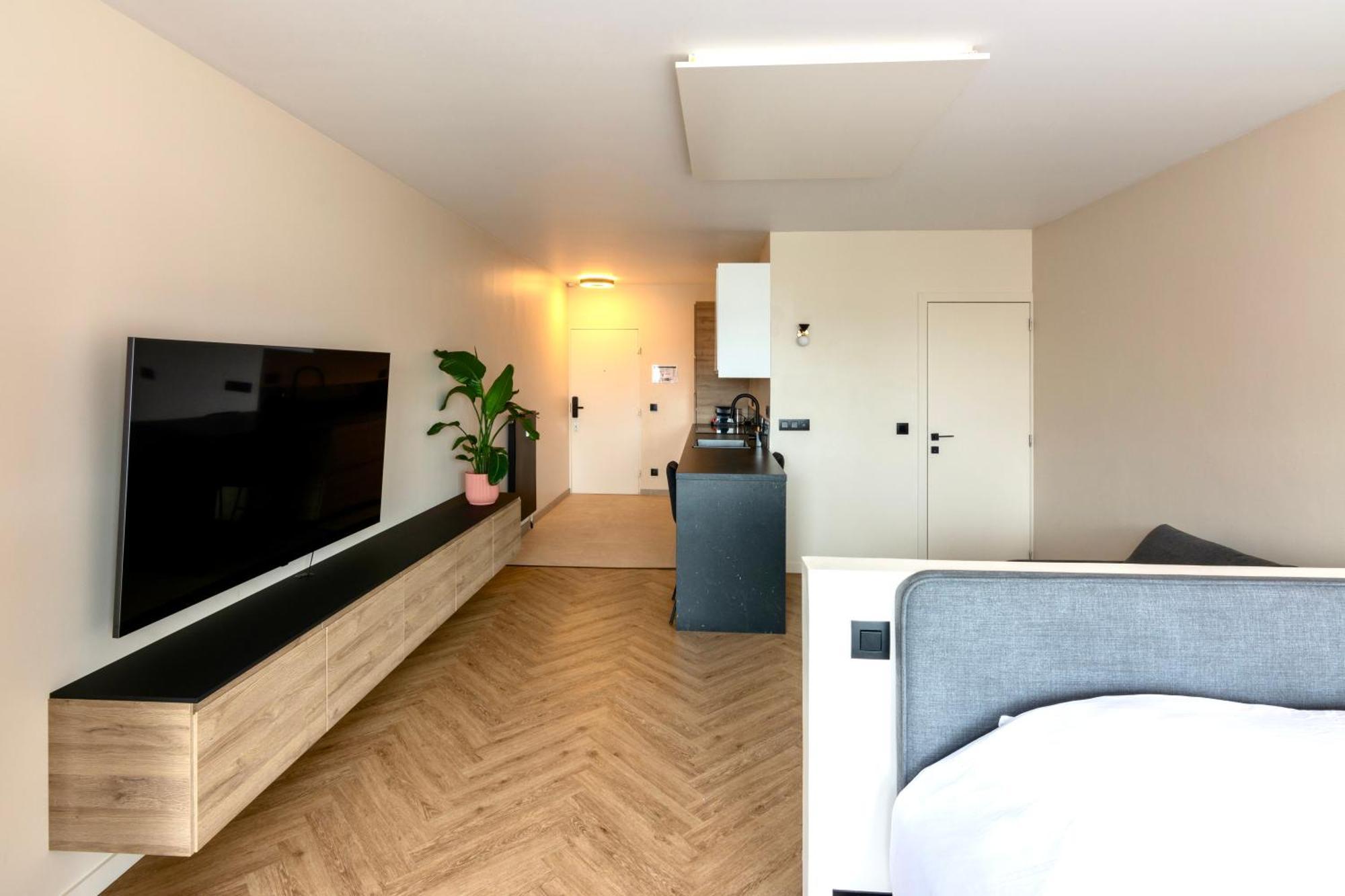 Studio By Aimee - 20M From The Beach & In City Centre! أوستيند المظهر الخارجي الصورة