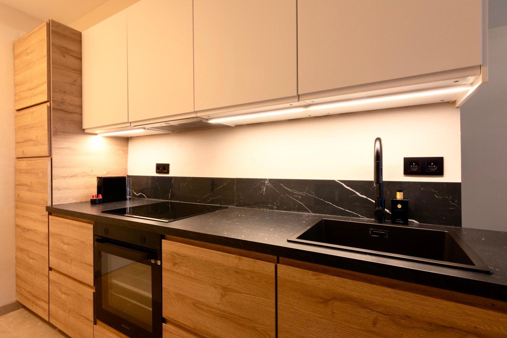 Studio By Aimee - 20M From The Beach & In City Centre! أوستيند المظهر الخارجي الصورة